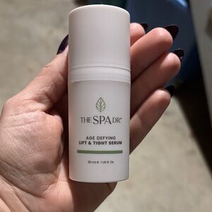 Age Defying Lift & Tight Serum - White